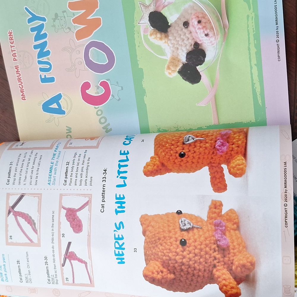 Amigurumi Animals Crochet Kit with Multicolor Yarn - Picture 3 of 4